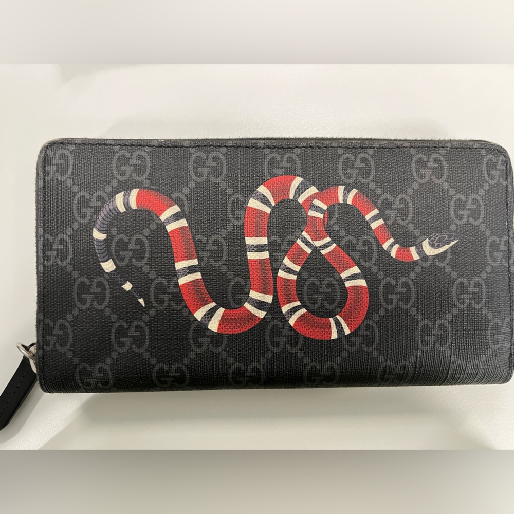 Gucci Kingsnake Zip Around Wallet Gem